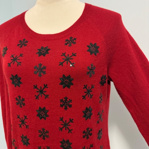 Talbots Lambswool Blend Snowflake Sequin Sweater Pullover Red 3/4 Sleeves Size S - Picture 2 of 7